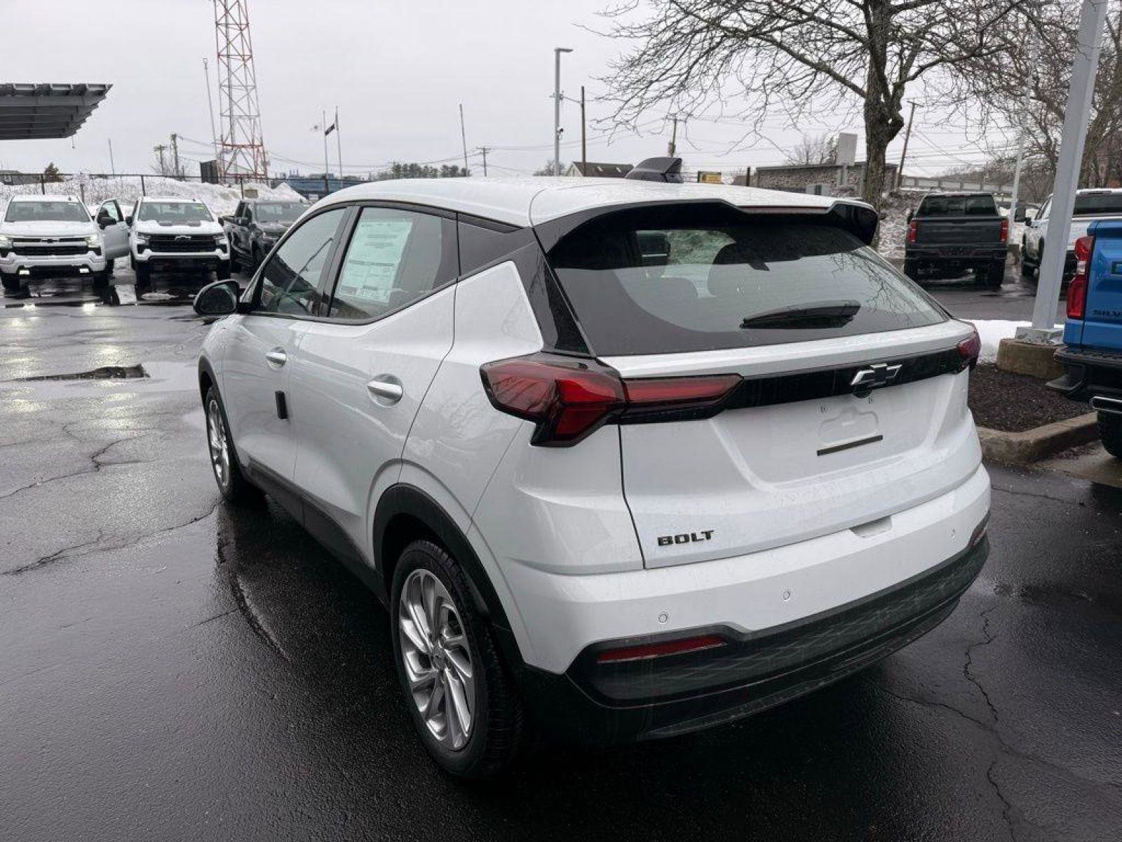 New 2027 Chevrolet Bolt LT w/ Comfort Package image 17