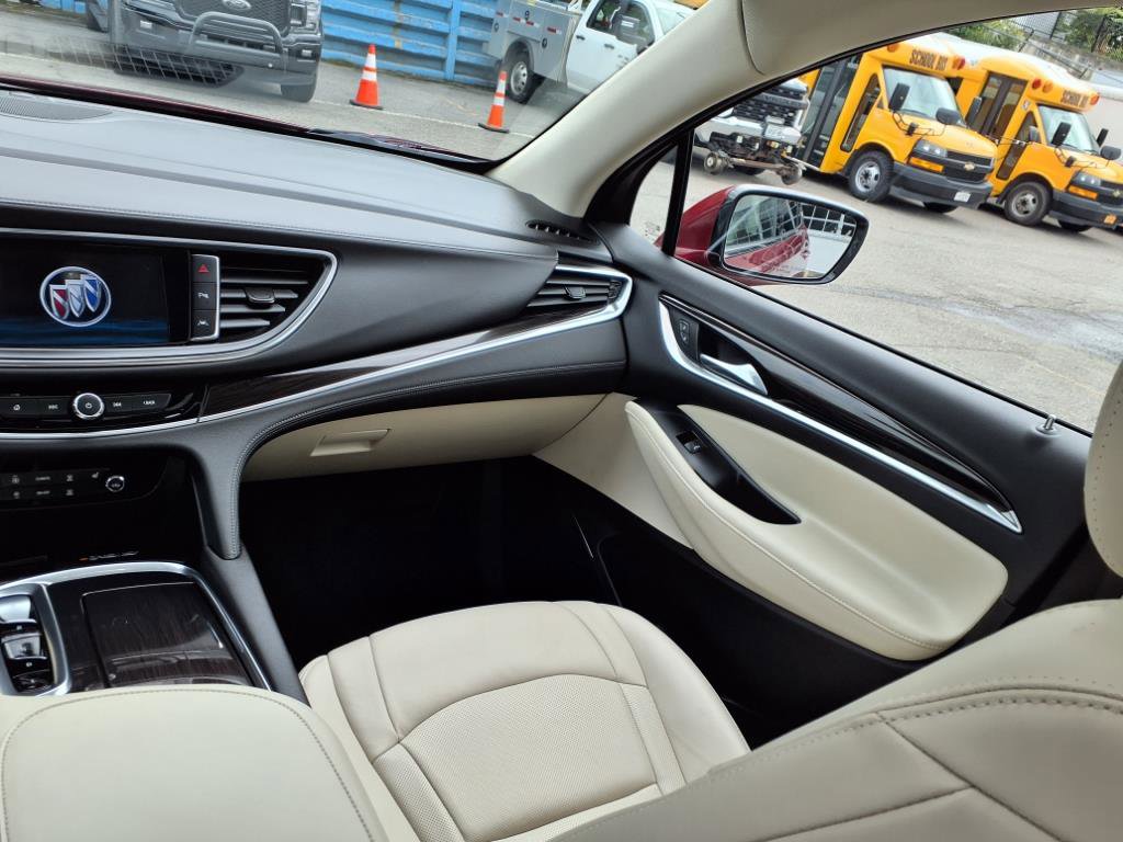 Used 2022 Buick Enclave Essence w/ Experience Buick Package image 15