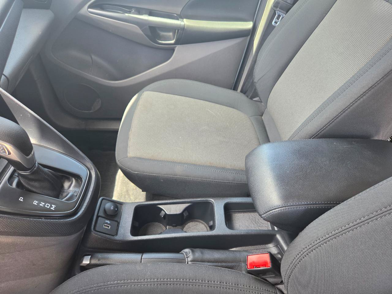 Used 2020 Ford Transit Connect XL FWD image 17