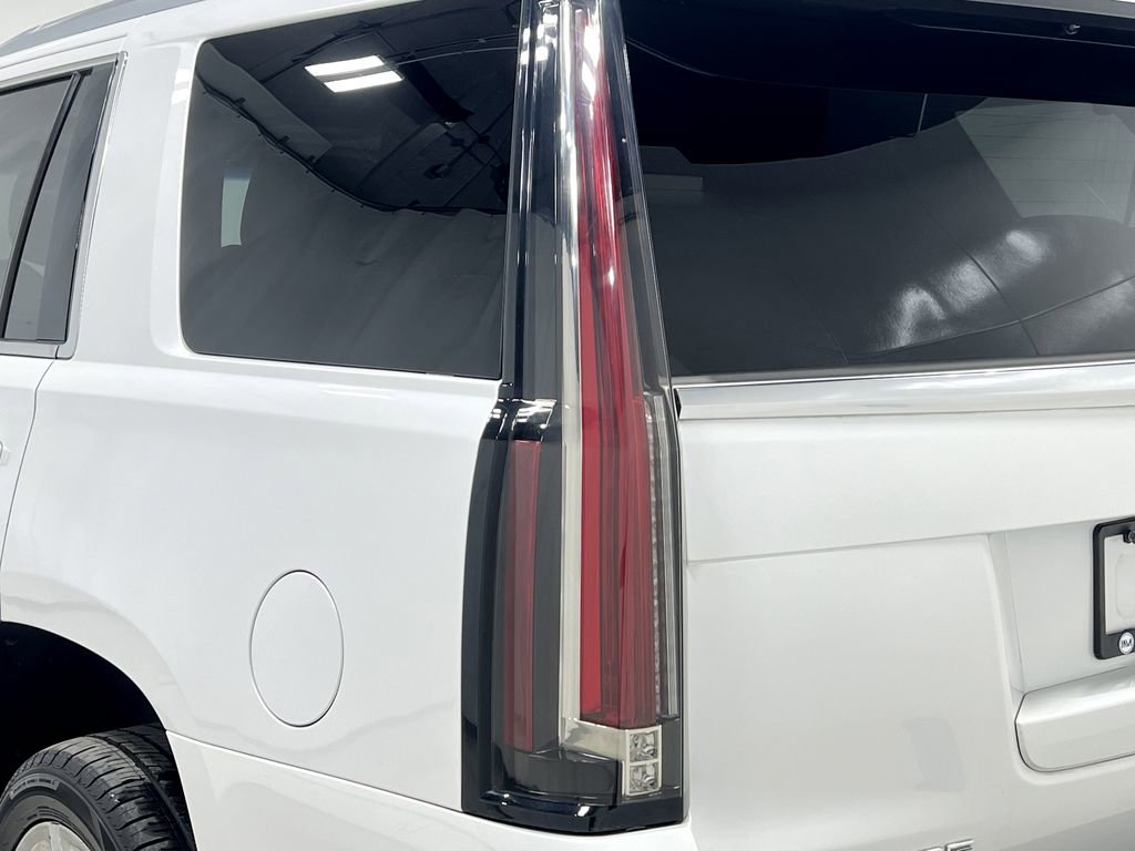 Used 2017 Cadillac Escalade Premium Luxury image 37