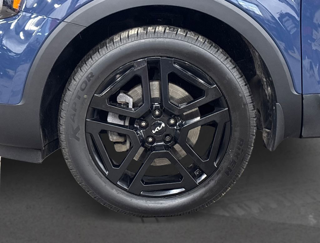 Used 2023 Kia Telluride SX X-Line image 12