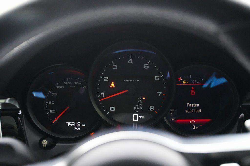 Used 2017 Porsche Macan w/ Driver Memory Package image 53