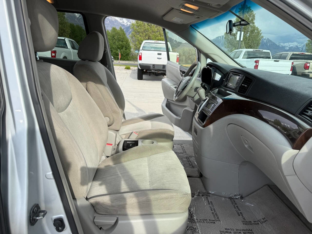 Used 2015 Nissan Quest SV image 23