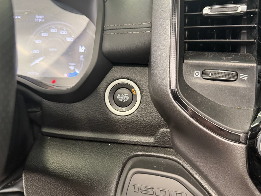 Used 2023 RAM 1500 Laramie AWD/4WD image 37