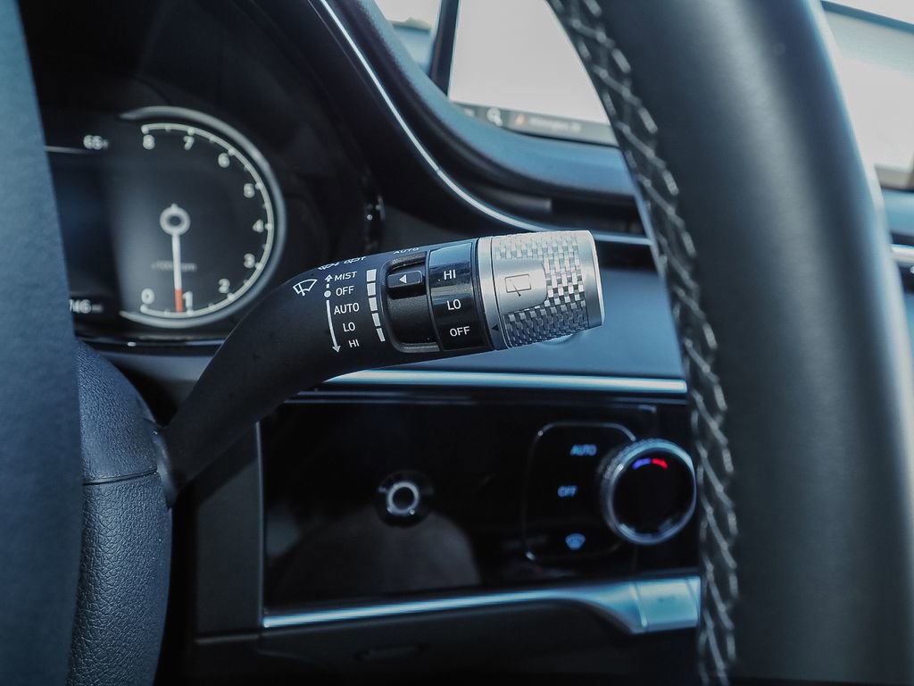 Used 2025 Genesis GV70 2.5T image 36