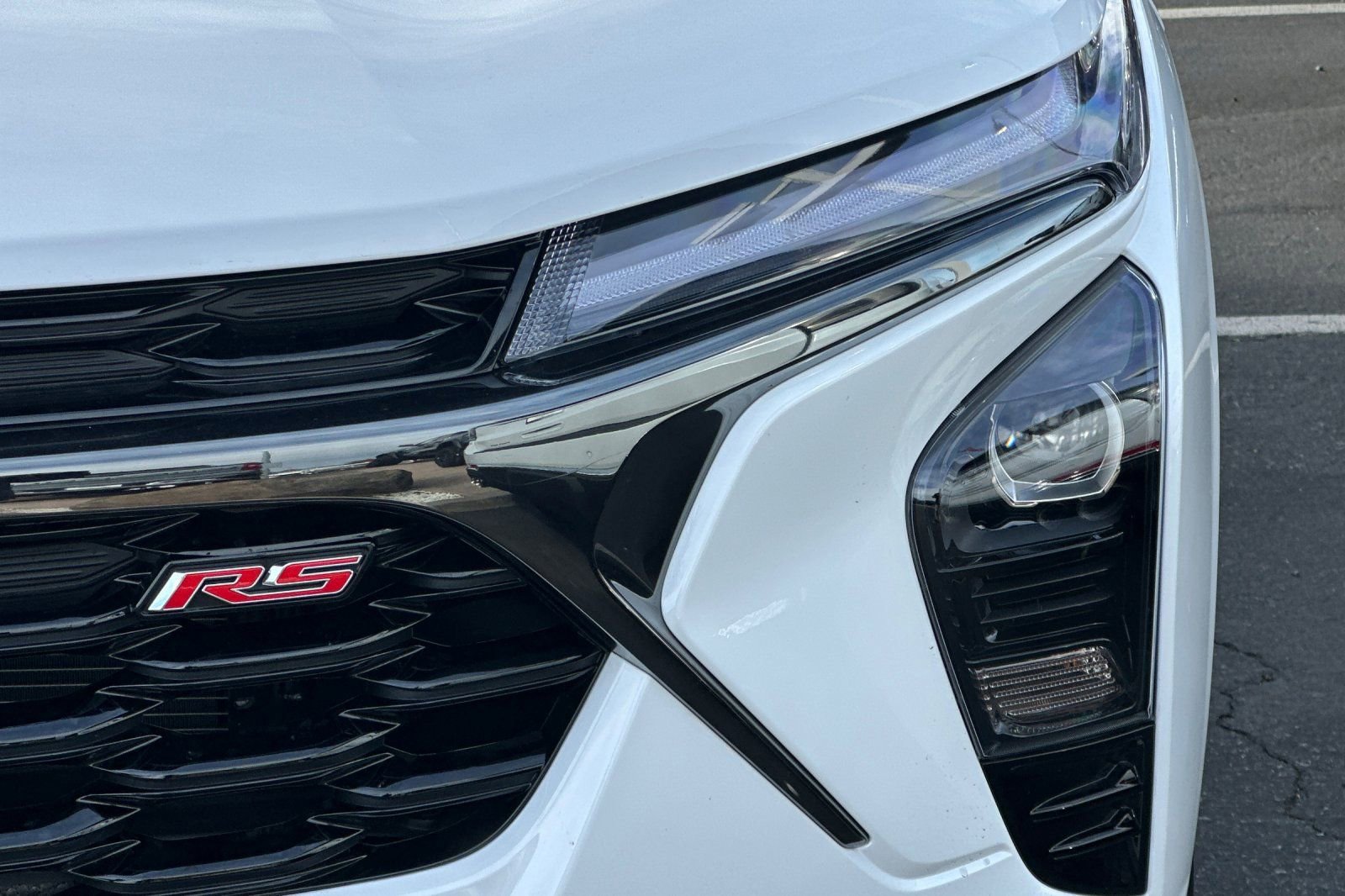 Used 2025 Chevrolet Trax RS w/ Driver Confidence Package image 50