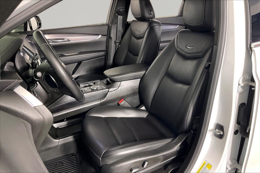 Certified 2022 Cadillac XT5 Luxury FWD image 18