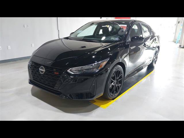 Used 2025 Nissan Sentra SR w/ Midnight Edition FWD image 18
