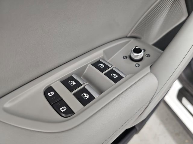 Used 2022 Audi Q5 e Prestige image 12