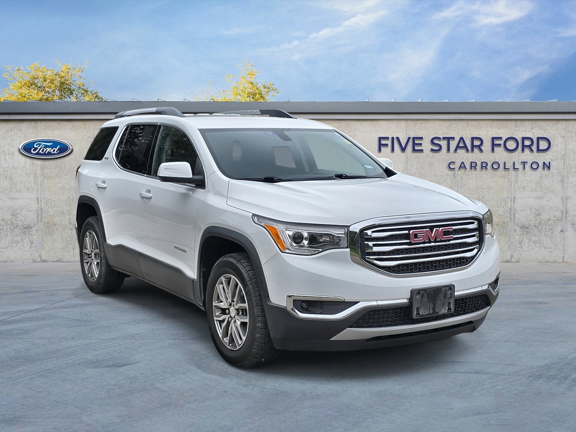 Used 2019 GMC Acadia SLE w/ LPO, Floor Liner Package AWD/4WD image 1