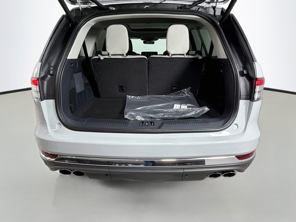 New 2027 Lincoln Aviator 2WD image 27