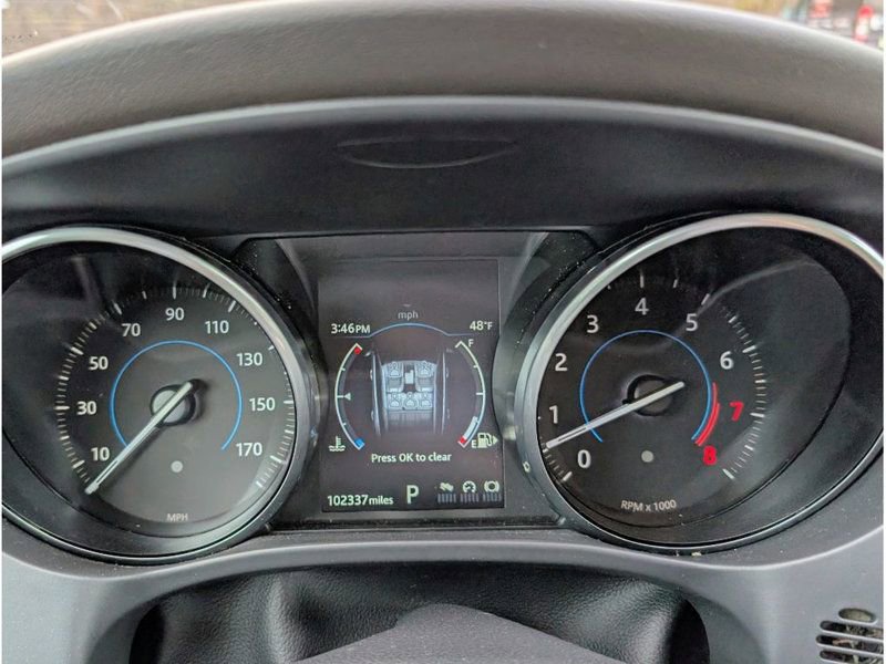 Used 2018 Jaguar F-PACE Prestige image 20