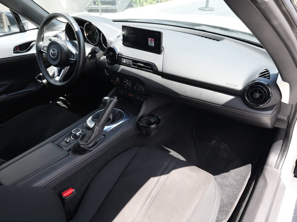 Certified 2024 MAZDA MX-5 Miata Club w/ Weather Package RWD image 14