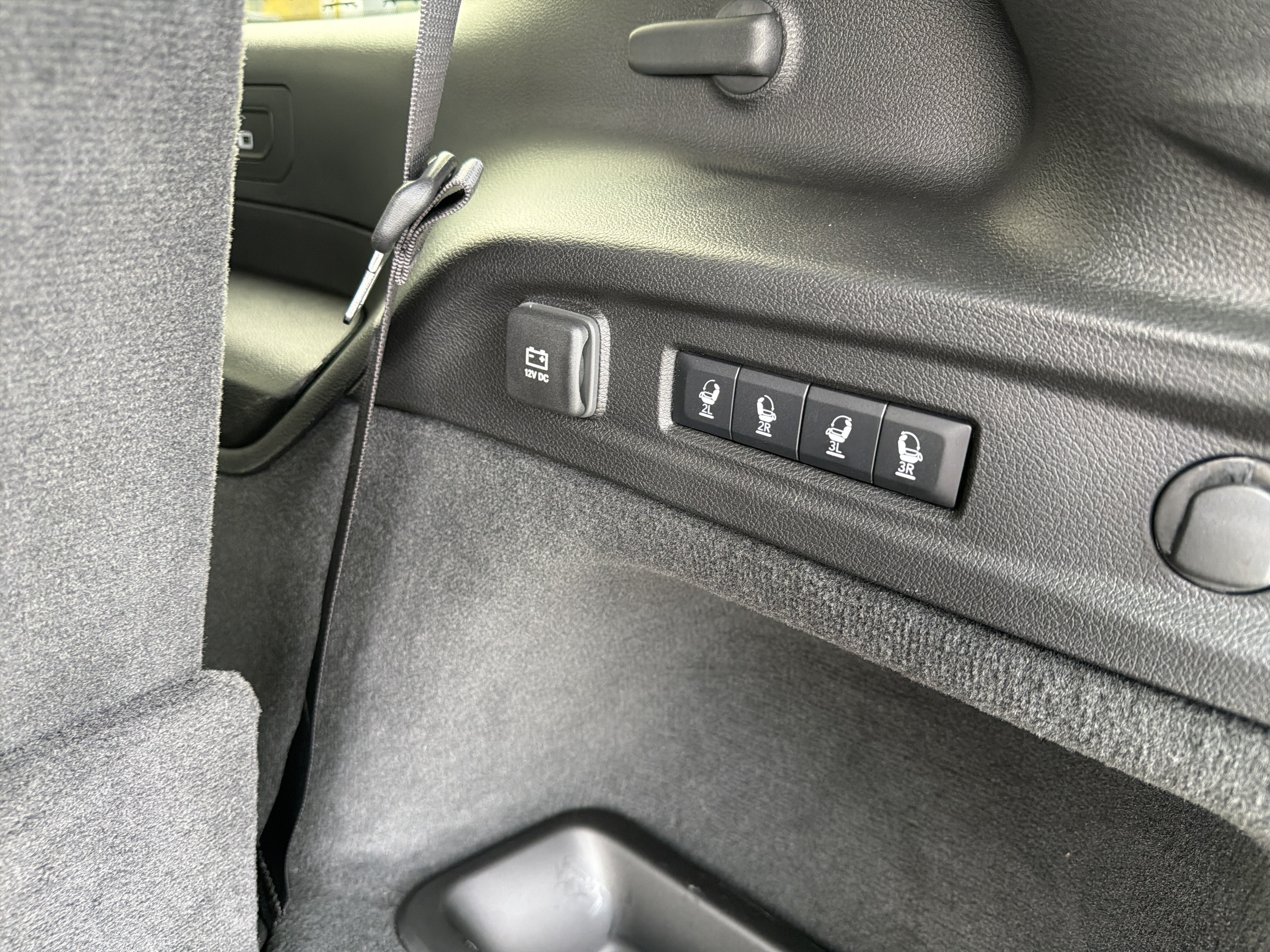 Used 2025 Jeep Grand Cherokee L Summit AWD/4WD image 25