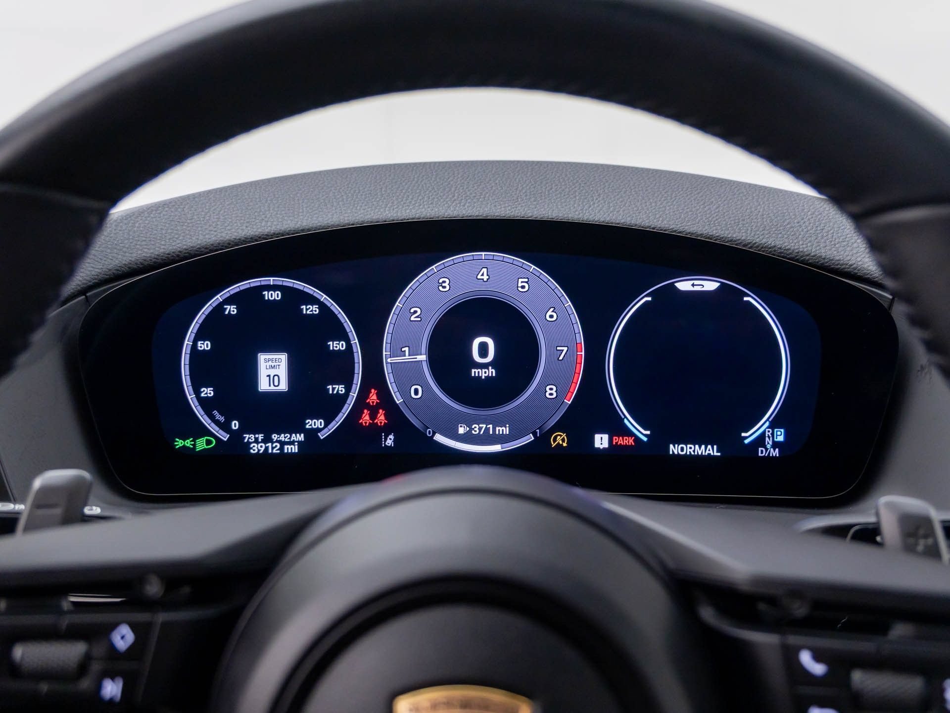 Certified 2025 Porsche Panamera 4 AWD/4WD image 28