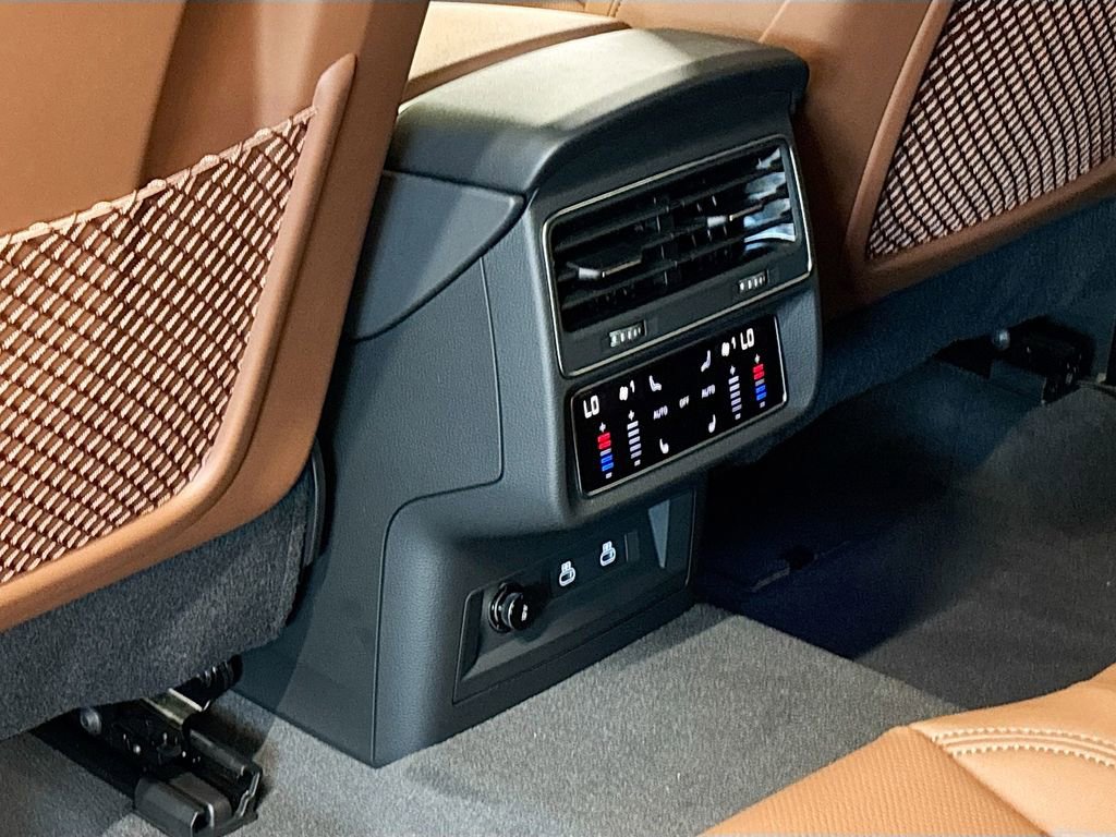 New 2026 Audi Q8 Premium Plus AWD/4WD image 17