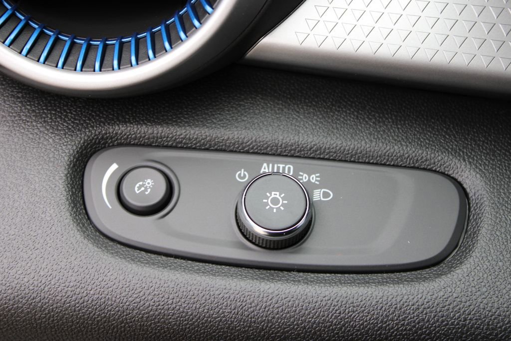 New 2026 Chevrolet Trax LS image 31