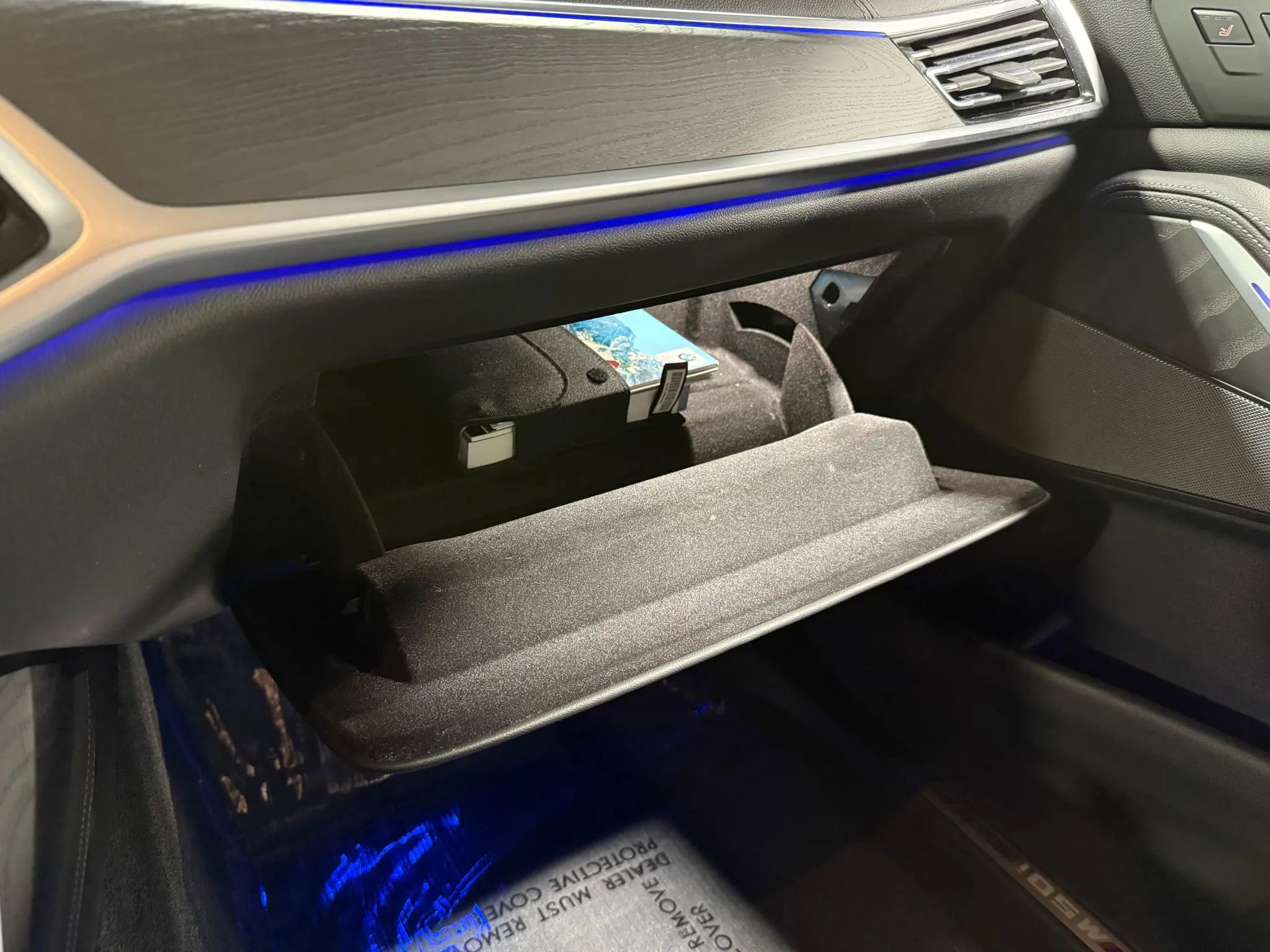 Used 2021 BMW X7 M50i image 22