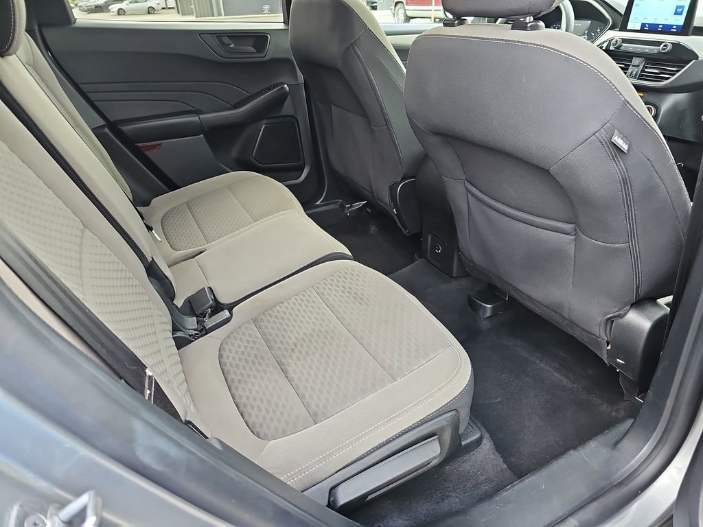 Used 2022 Ford Escape SE image 14