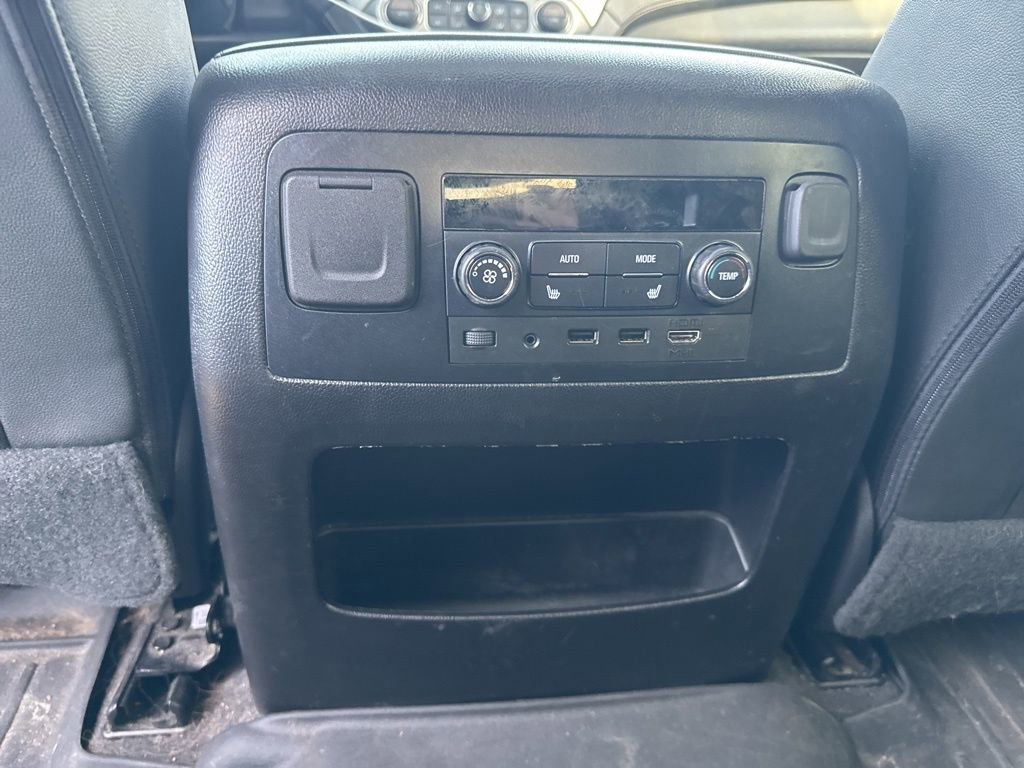 Used 2019 GMC Yukon SLT w/ Premium Edition image 34