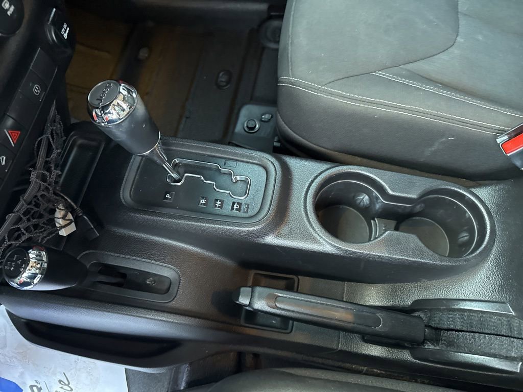 Used 2015 Jeep Wrangler Unlimited Sahara w/ Max Tow Package image 24