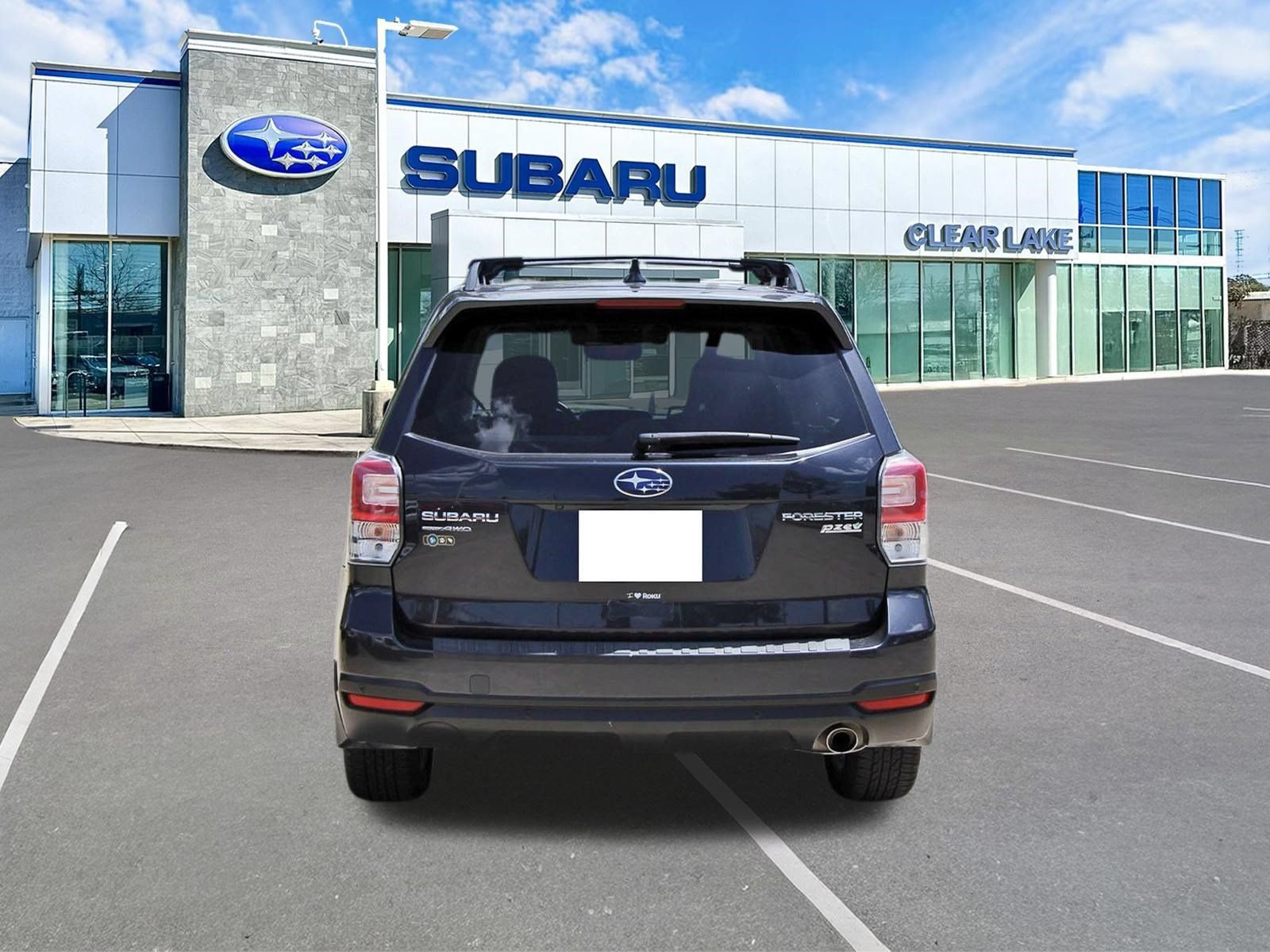 Used 2017 Subaru Forester 2.5i Touring AWD/4WD image 5