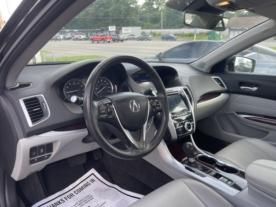 Used 2016 Acura TLX w/ Technology Package FWD image 8