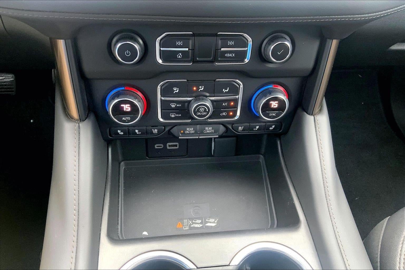 Used 2023 Chevrolet Suburban High Country w/ Premium Package AWD/4WD image 36