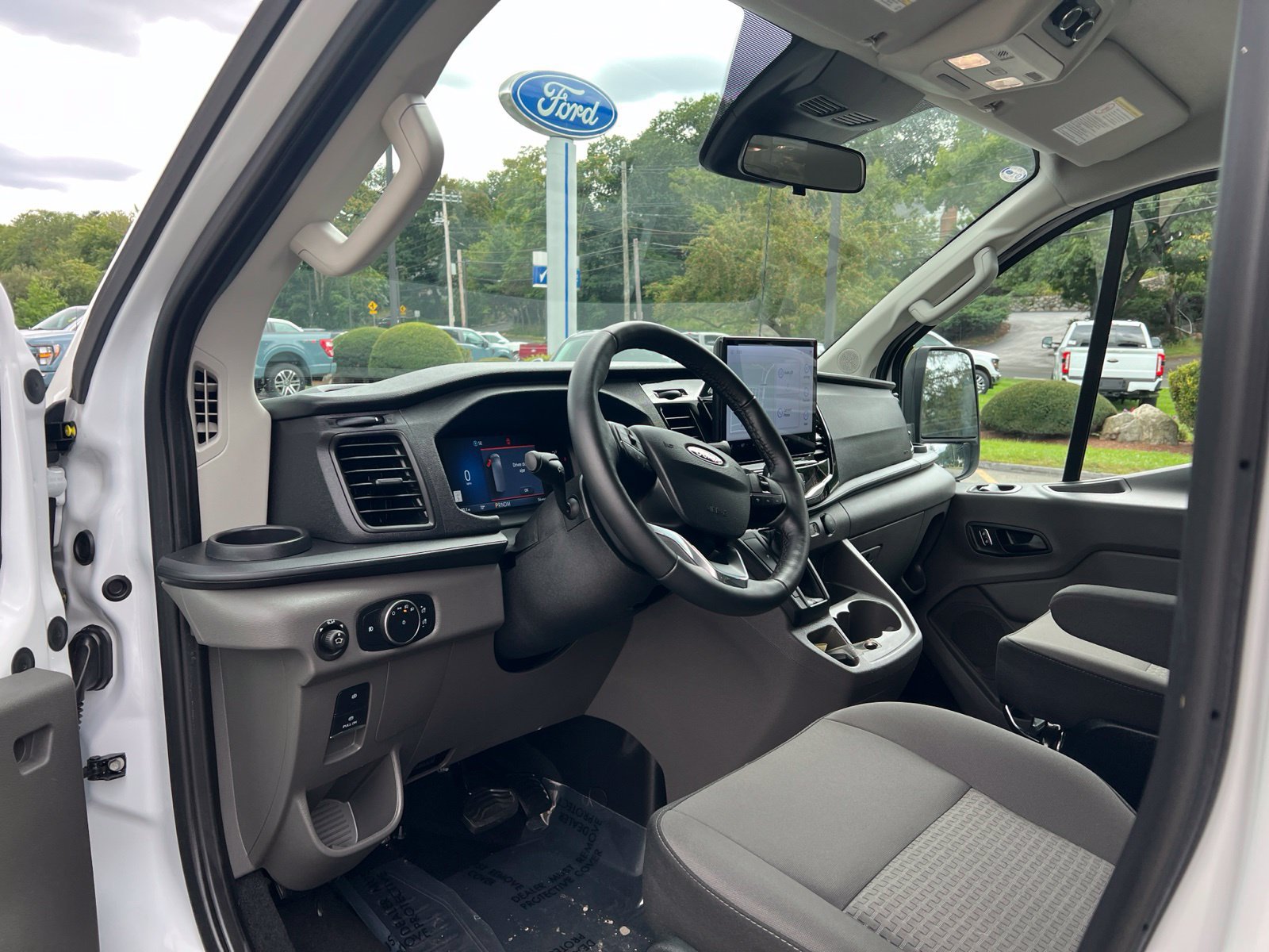 Used 2026 Ford Transit 350 XLT RWD image 23