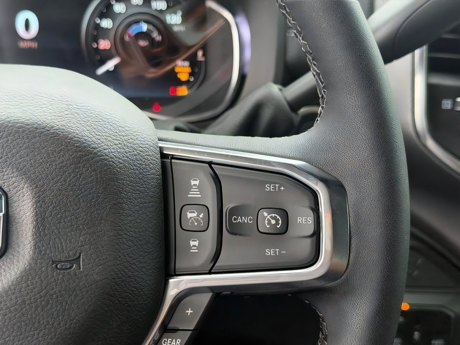 New 2027 RAM 2500 Laramie AWD/4WD image 17
