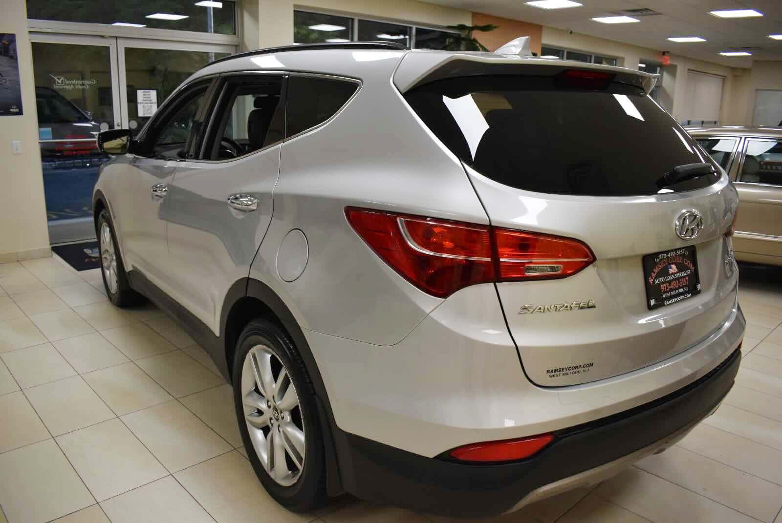 Used 2014 Hyundai Santa Fe Sport 2.0T w/ Navigation Package 06 AWD/4WD image 6
