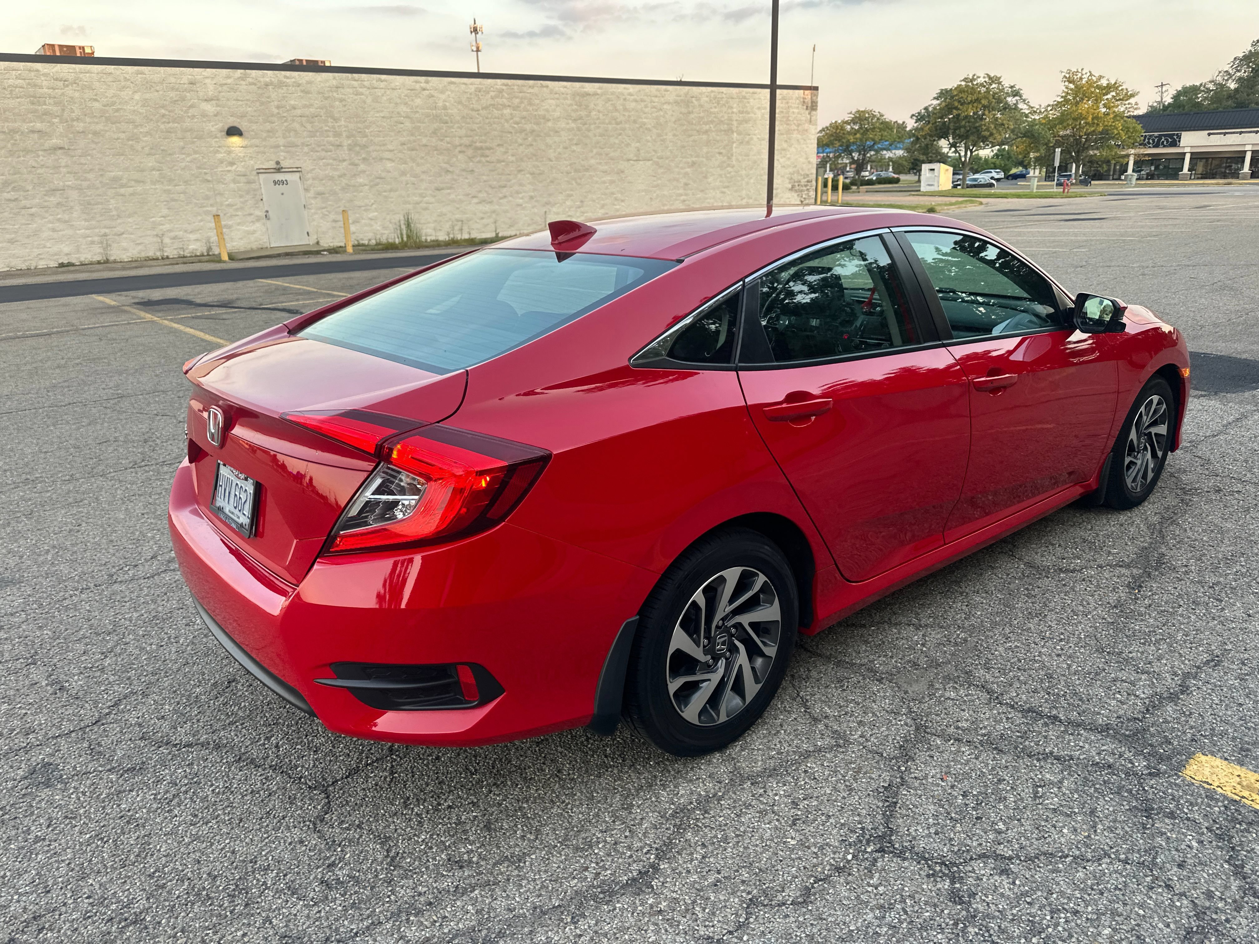 Used 2018 Honda Civic EX image 14