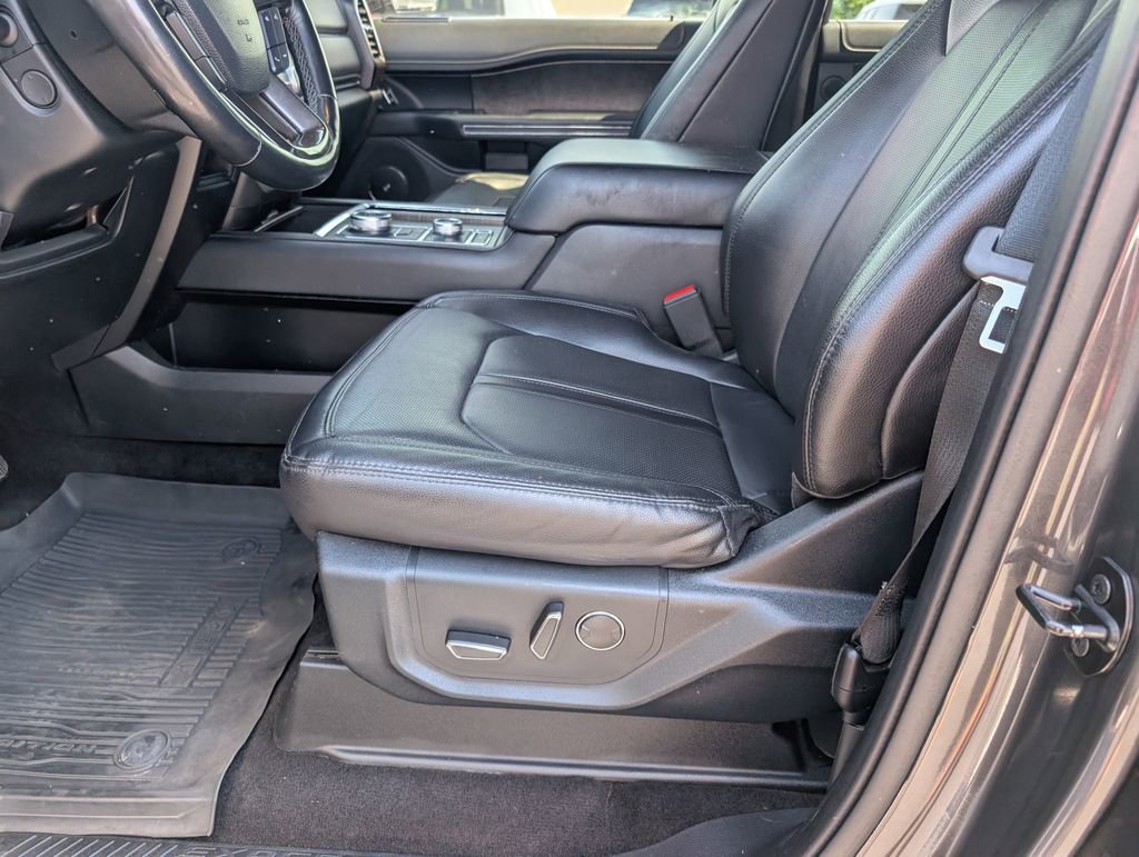 Used 2021 Ford Expedition Max Limited AWD/4WD image 15
