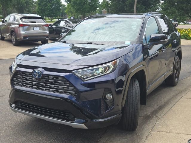 Used 2021 Toyota RAV4 XSE AWD/4WD image 3