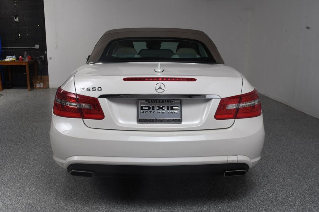 Used 2011 Mercedes-Benz E 550 Cabriolet image 22
