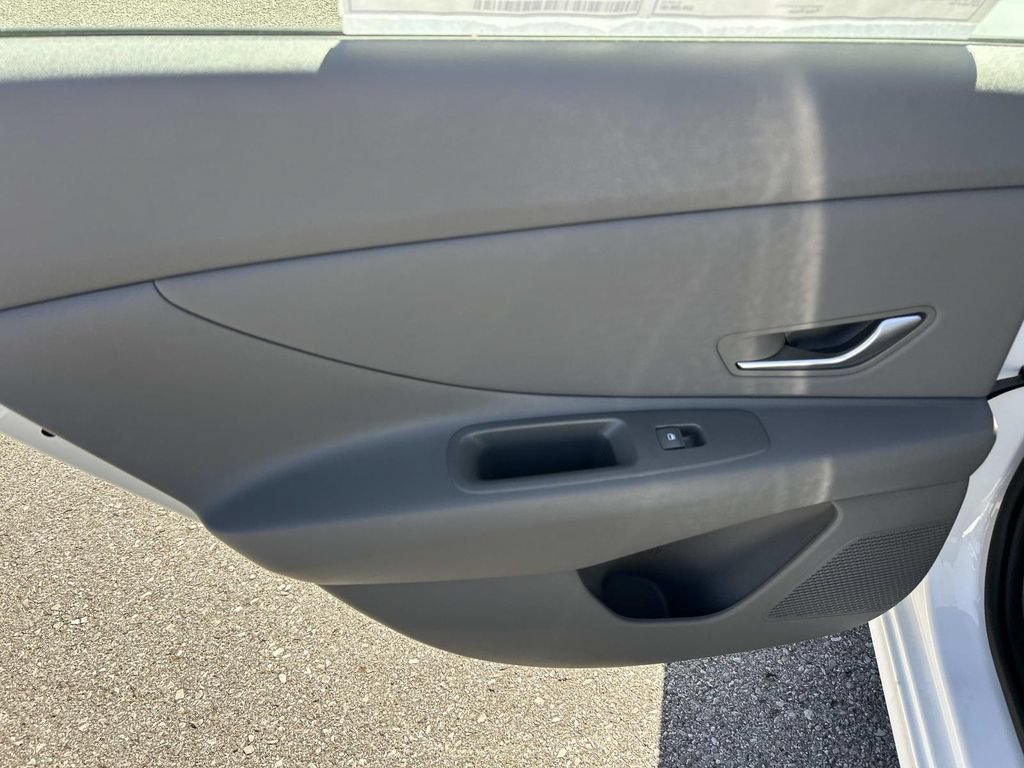 New 2026 Hyundai Elantra Sport FWD image 19
