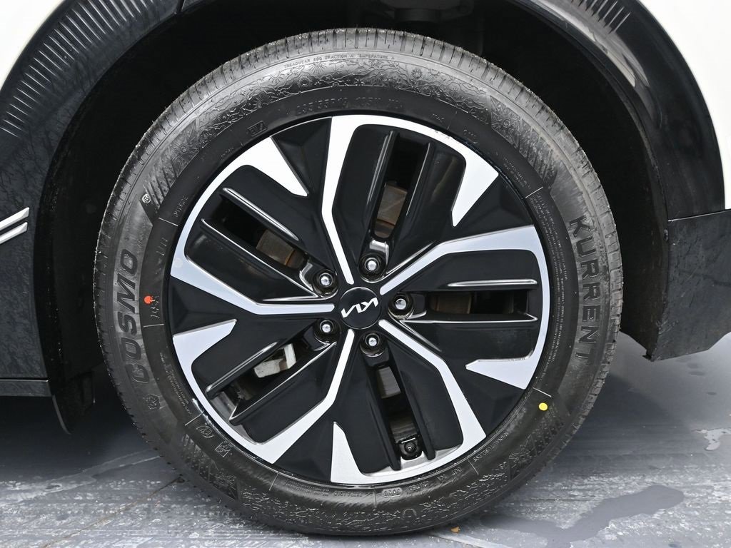 Used 2022 Kia EV6 Wind image 12