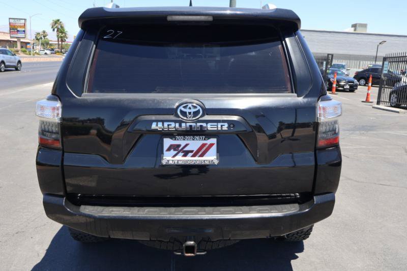Used 2016 Toyota 4Runner SR5 AWD/4WD image 6