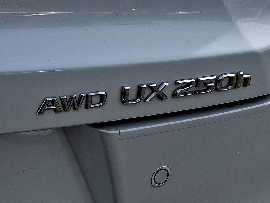 Used 2024 Lexus UX 250h AWD w/ Premium Package image 30