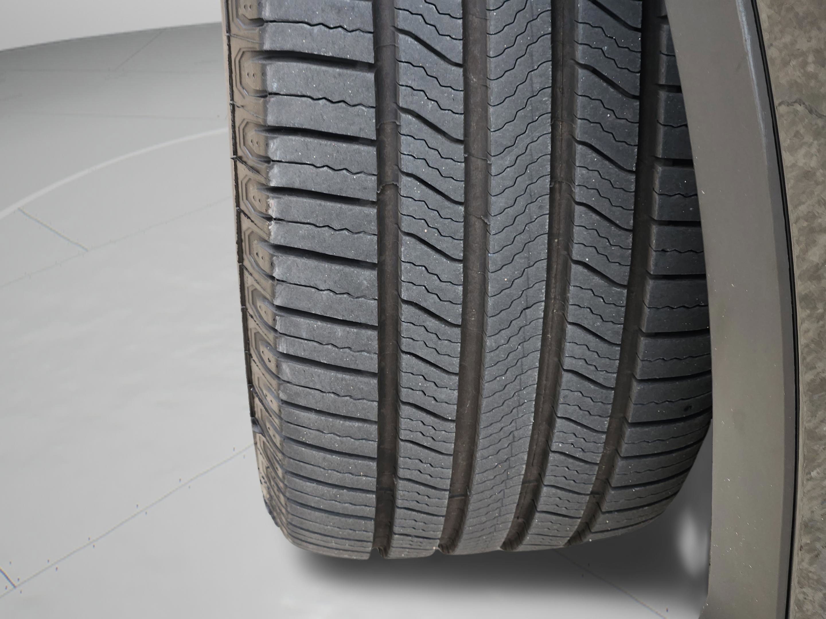 Certified 2022 Lexus RX 450h AWD w/ Premium Package image 39