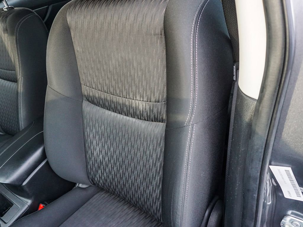 Used 2019 Nissan Rogue S image 21