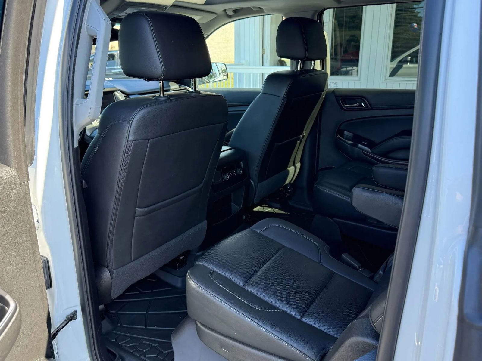 Used 2019 GMC Yukon XL SLT image 37