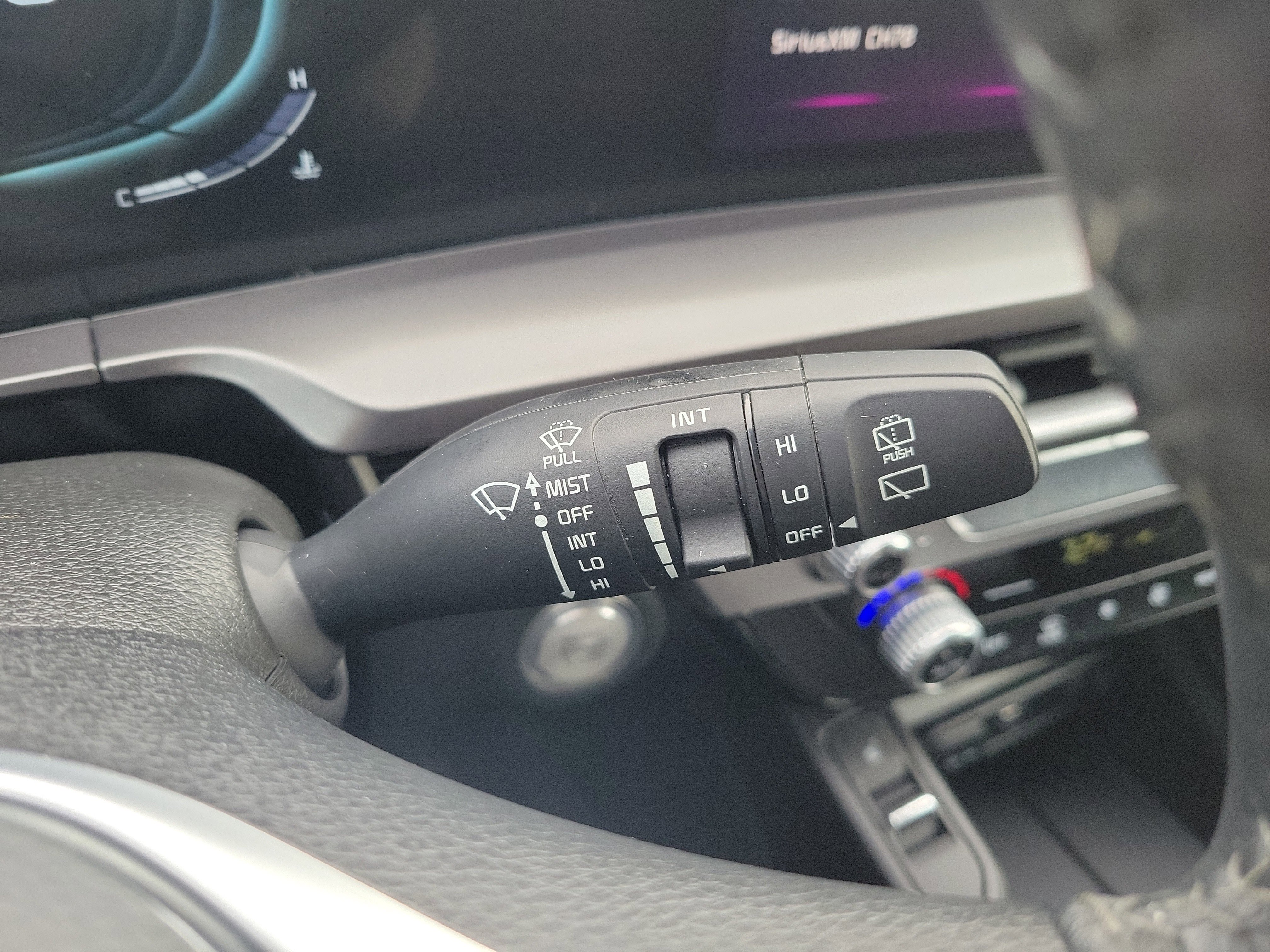 Certified 2025 Kia Telluride S image 31