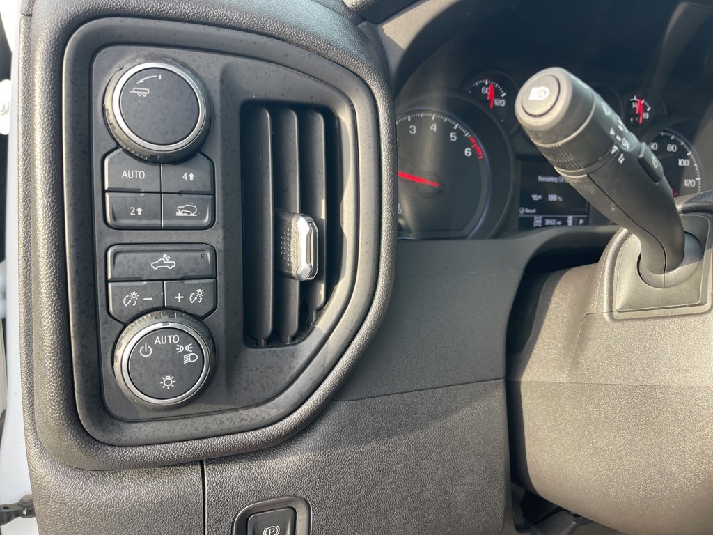 Used 2022 Chevrolet Silverado 1500 W/T w/ WT Value Package image 17