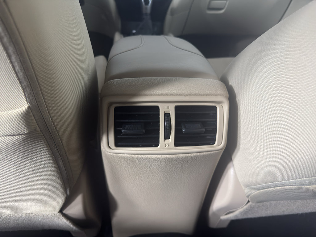 Used 2020 Nissan Rogue SV AWD/4WD image 33