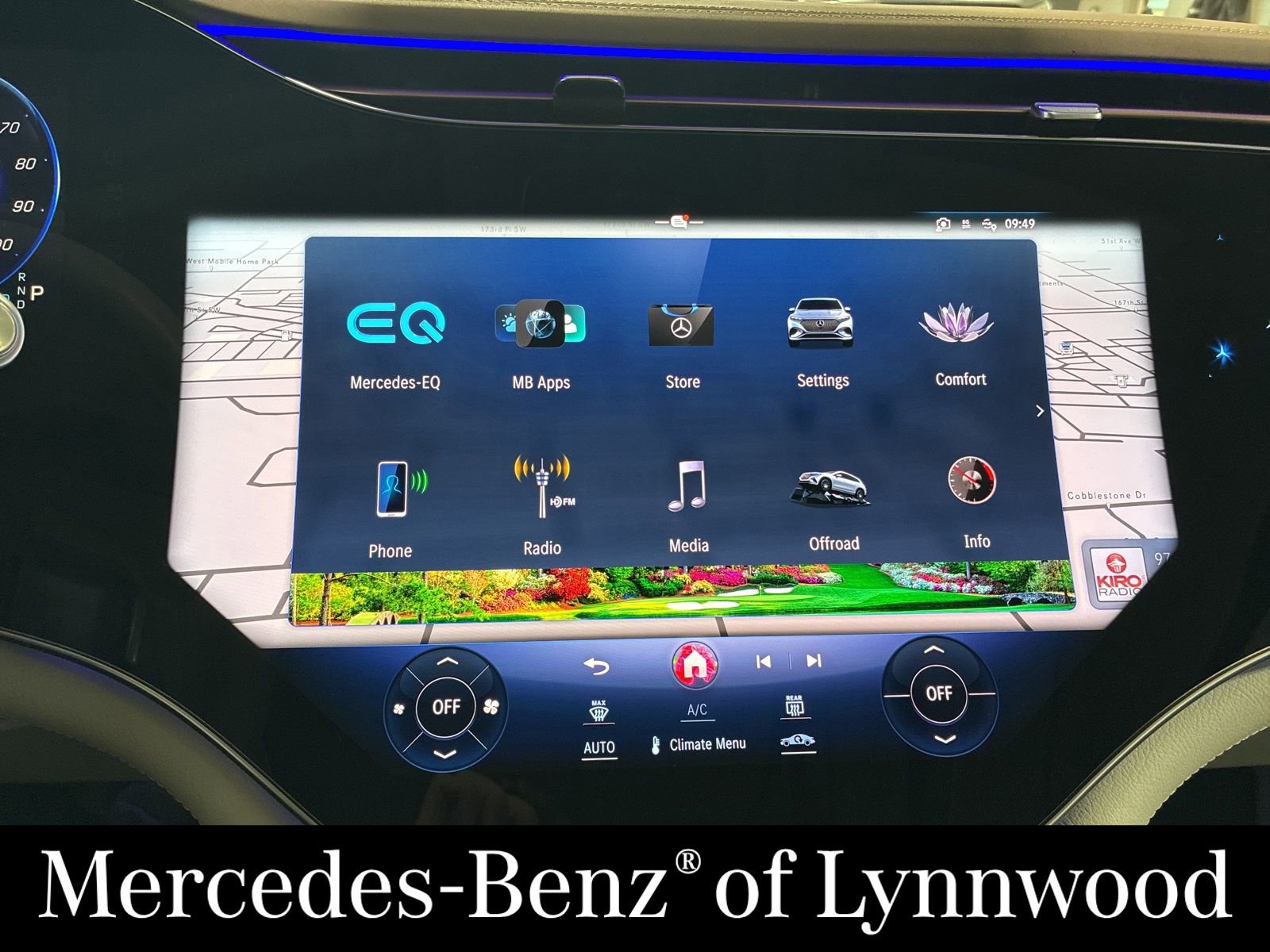 Used 2023 Mercedes-Benz EQS 580 4MATIC SUV image 17