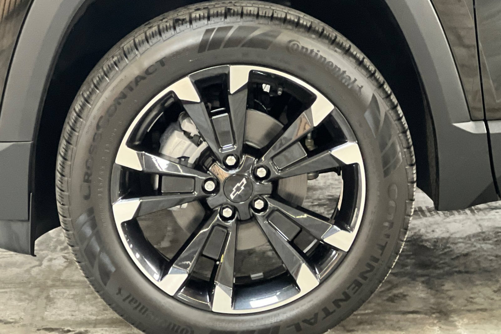 New 2026 Chevrolet Equinox RS w/ Safety and Technology Package FWD image 25
