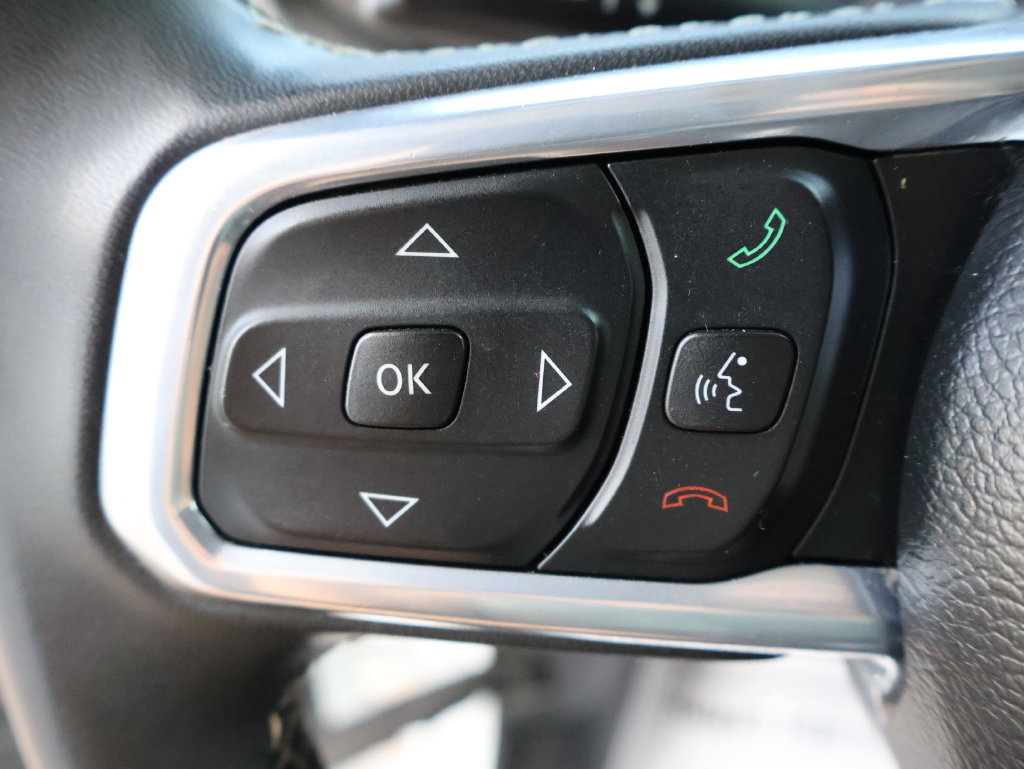 Used 2023 Jeep Wrangler Unlimited Sahara AWD/4WD image 31