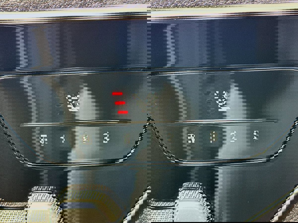 Used 2022 Mercedes-Benz C 300 4MATIC Sedan w/ Exclusive Trim Package image 26