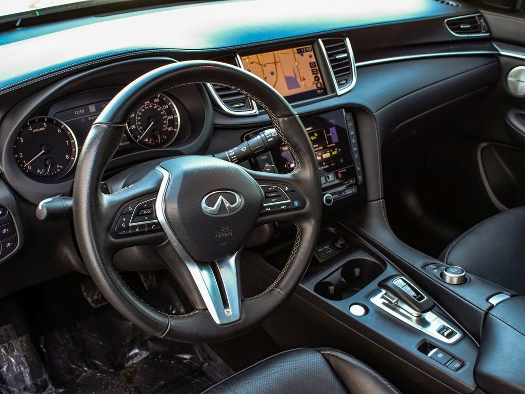 Used 2025 INFINITI QX50 Sport image 15